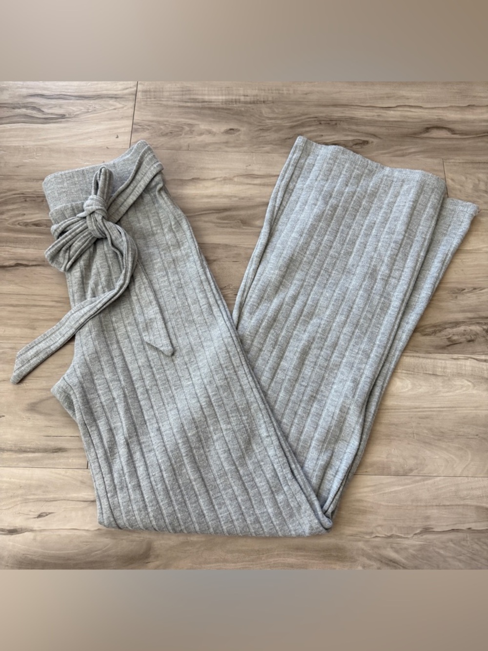 Almost Famous Ribbed Knit Pants Gray Flare Wide Leg Tie Waist Women’s Size Small